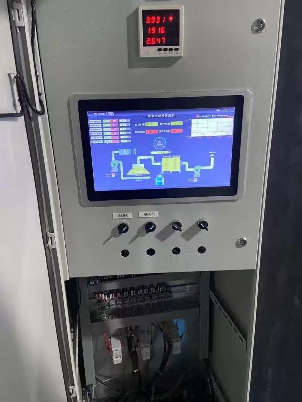 快狐品牌（KIKIHU）工業(yè)觸摸電腦平板在嵌入式機(jī)柜出色的穩(wěn)定運(yùn)行(圖3)